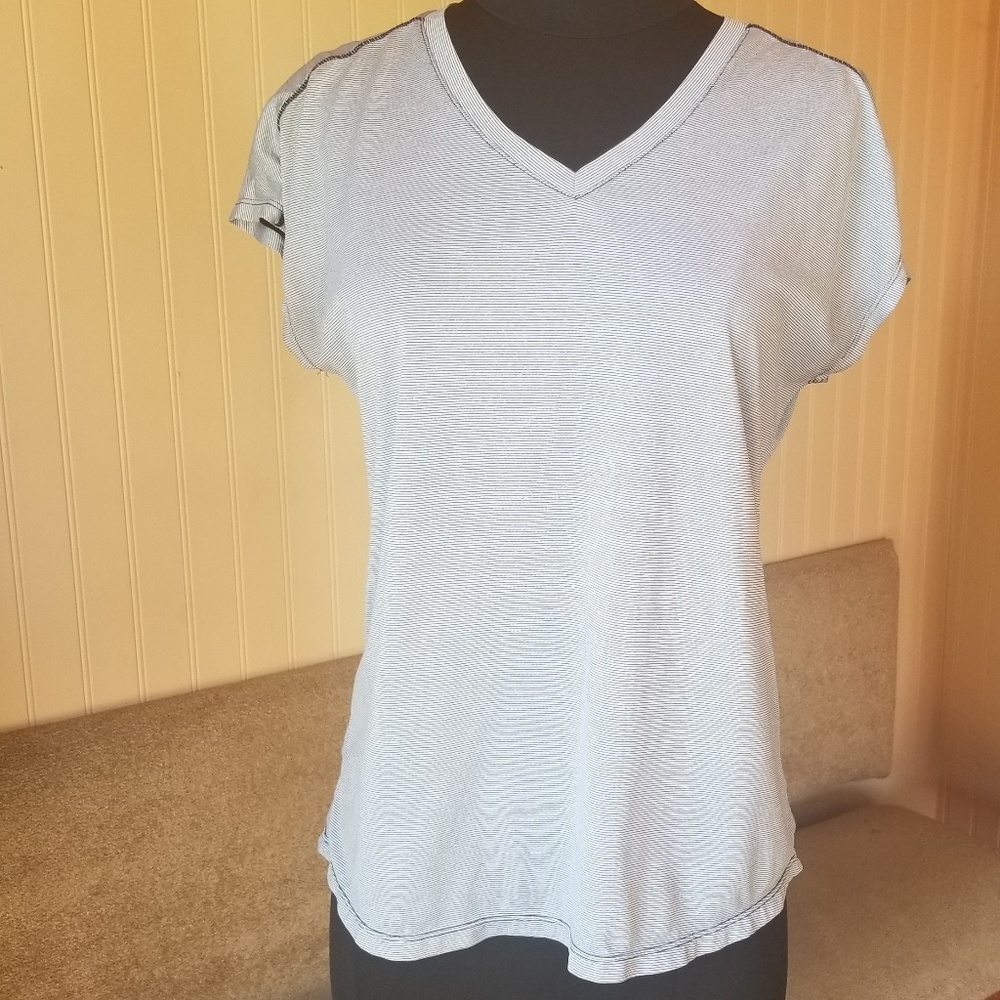 Fabletics Tee. Size Medium. Gray Black Stripes - image 1